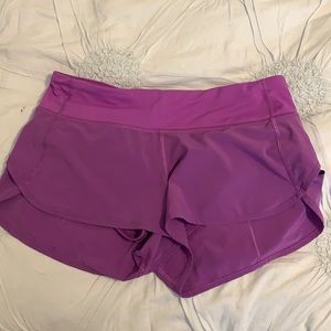 Lululemon size 6 Speed Up Low Rise 2.5” short